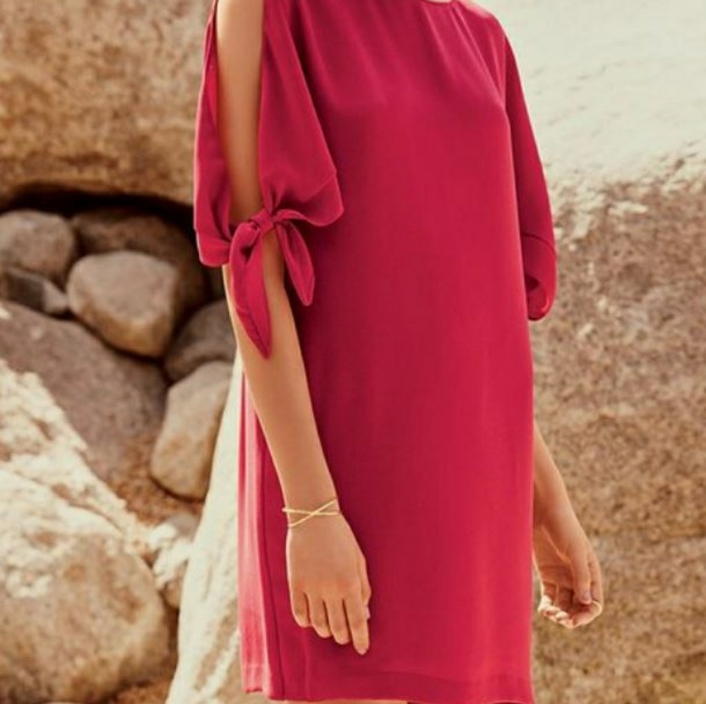 Vince Camuto Cold Shoulder Tie Sleeve Shift Dress